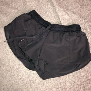 Lululemon Hotty Hot shorts